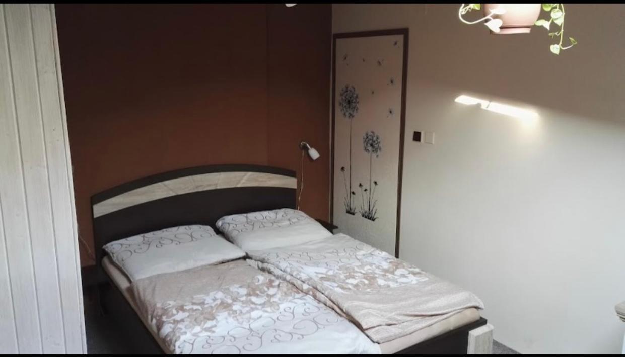 Zaboj Restaurant Hotel Карлови Вари Екстериор снимка