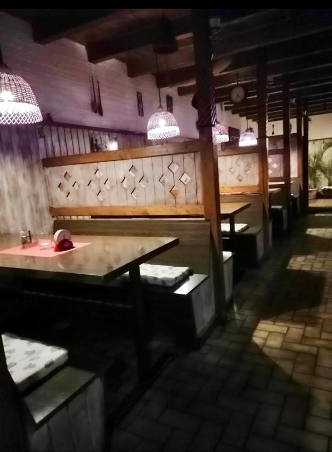 Zaboj Restaurant Hotel Карлови Вари Екстериор снимка